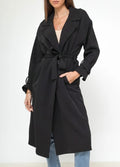 Trench leggero nero con cintura in vita