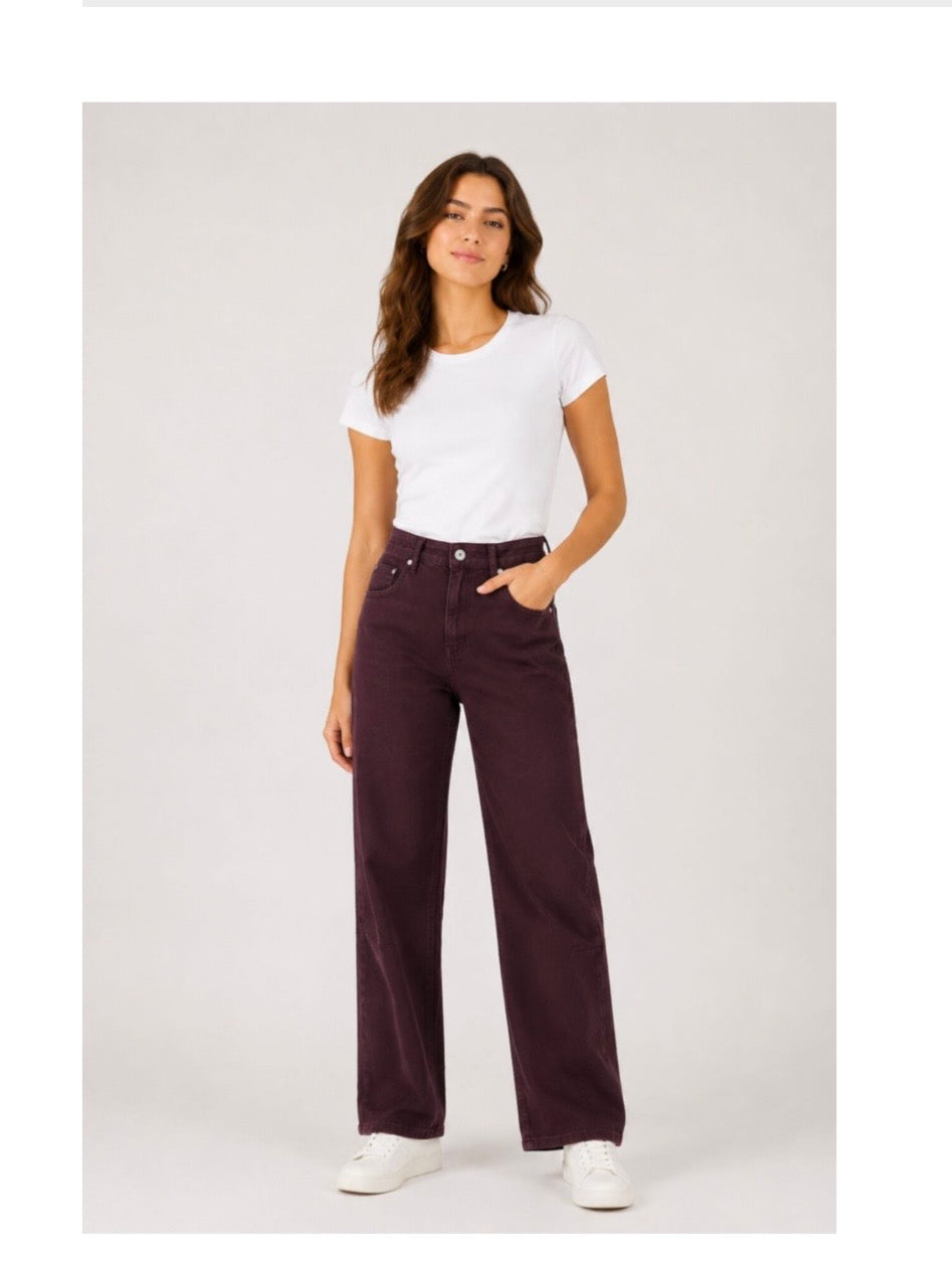 Jeans prugna vita alta con gamba larga