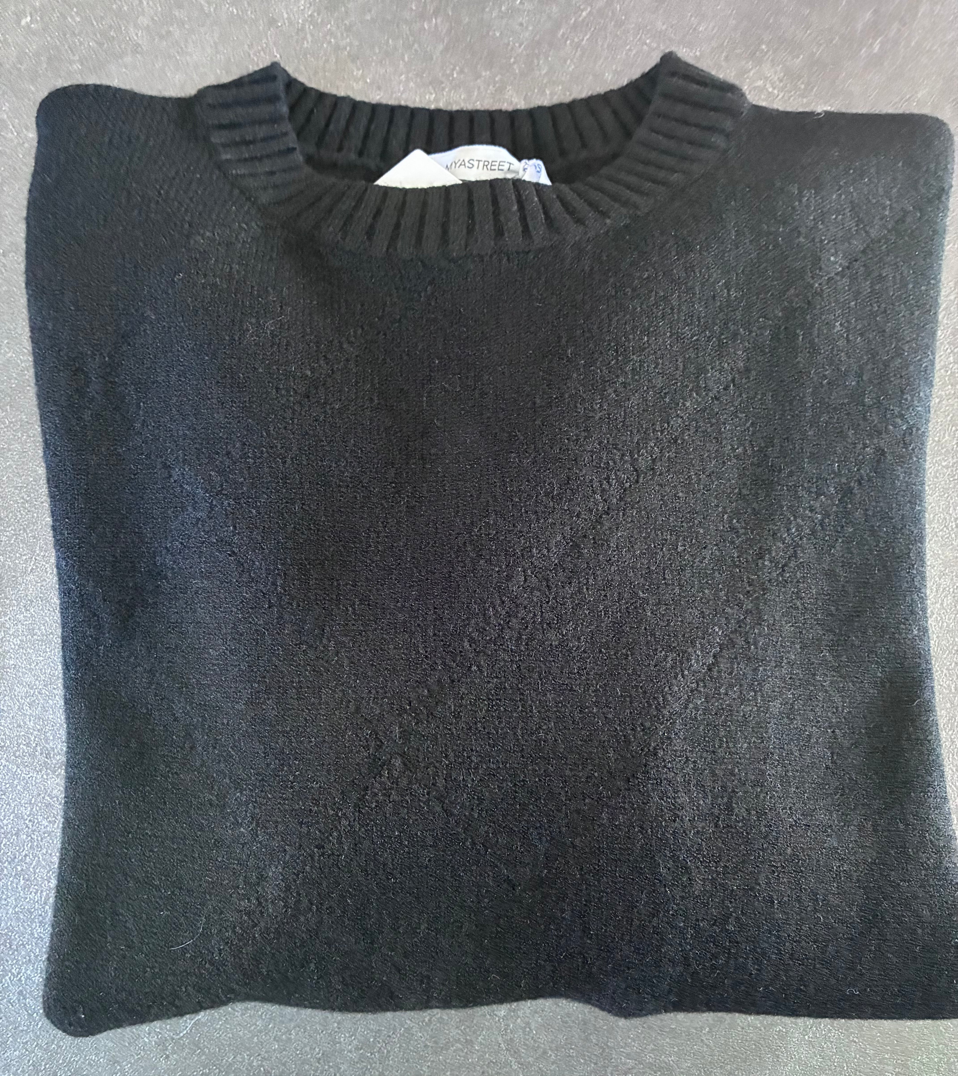 Maglia girocollo con lavorazione a rombi