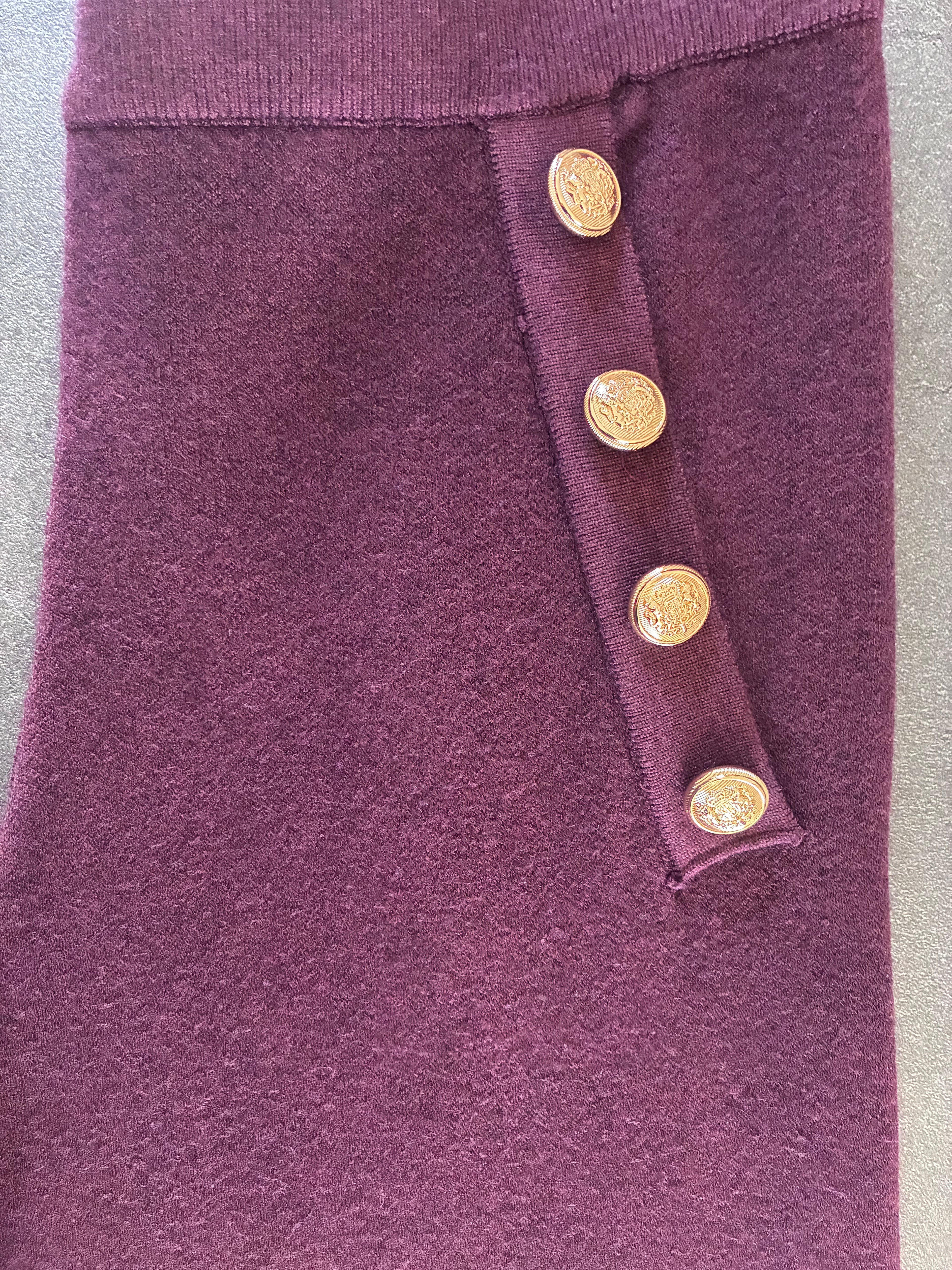 Pantalone in maglia con bottoni