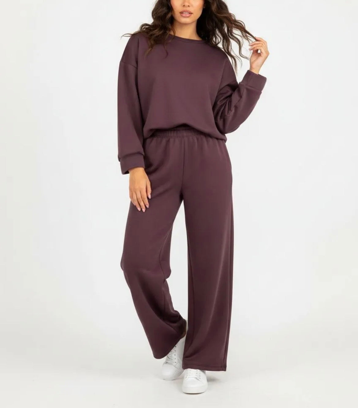 completo morbido con pantalone palazzo