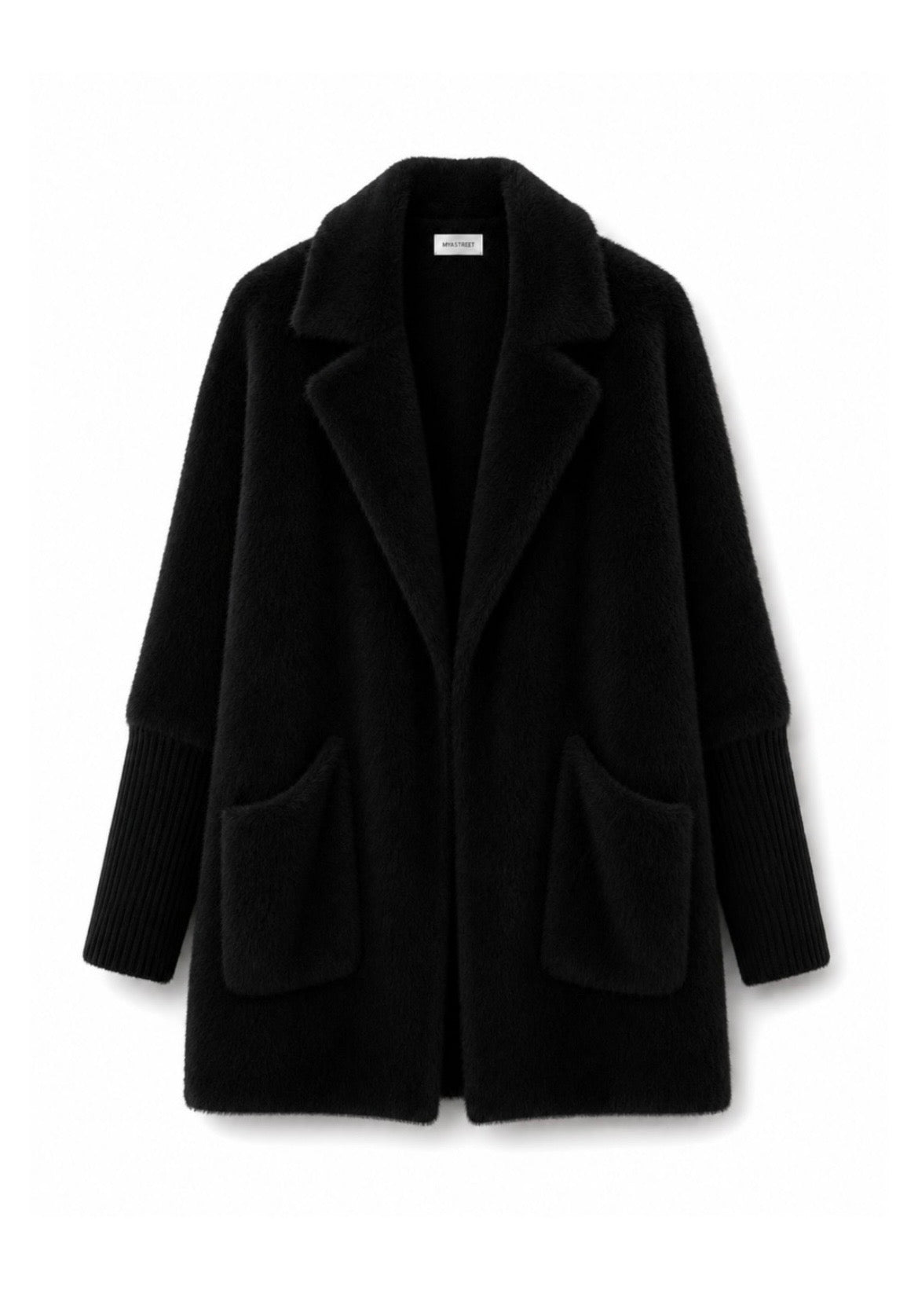 Cappotto morbido effetto peluche con rever